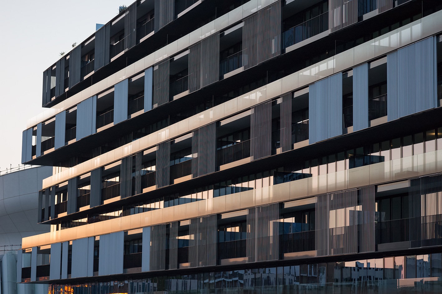 Stephen Gill_One La Defense_Facade detail_South_Dusk_2